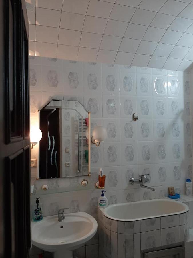 Apartment Жужуна Batumi Esterno foto